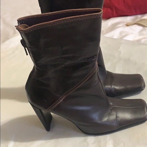 Boots - Picture 1 of 3